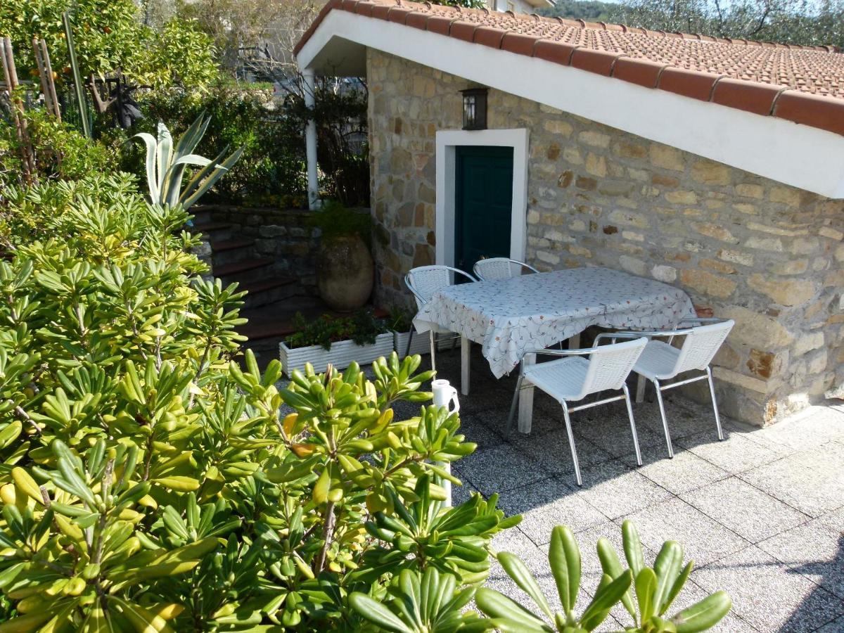 Un Posto Al Sole Villa Diano San Pietro Exterior photo